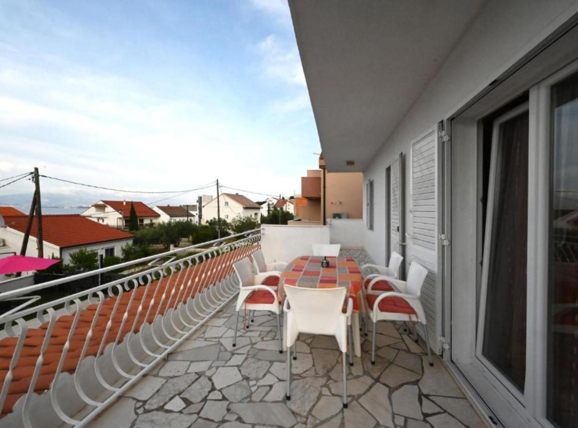 Apartments Mihovilovic - 50 M From Beach Slatine Eksteriør billede