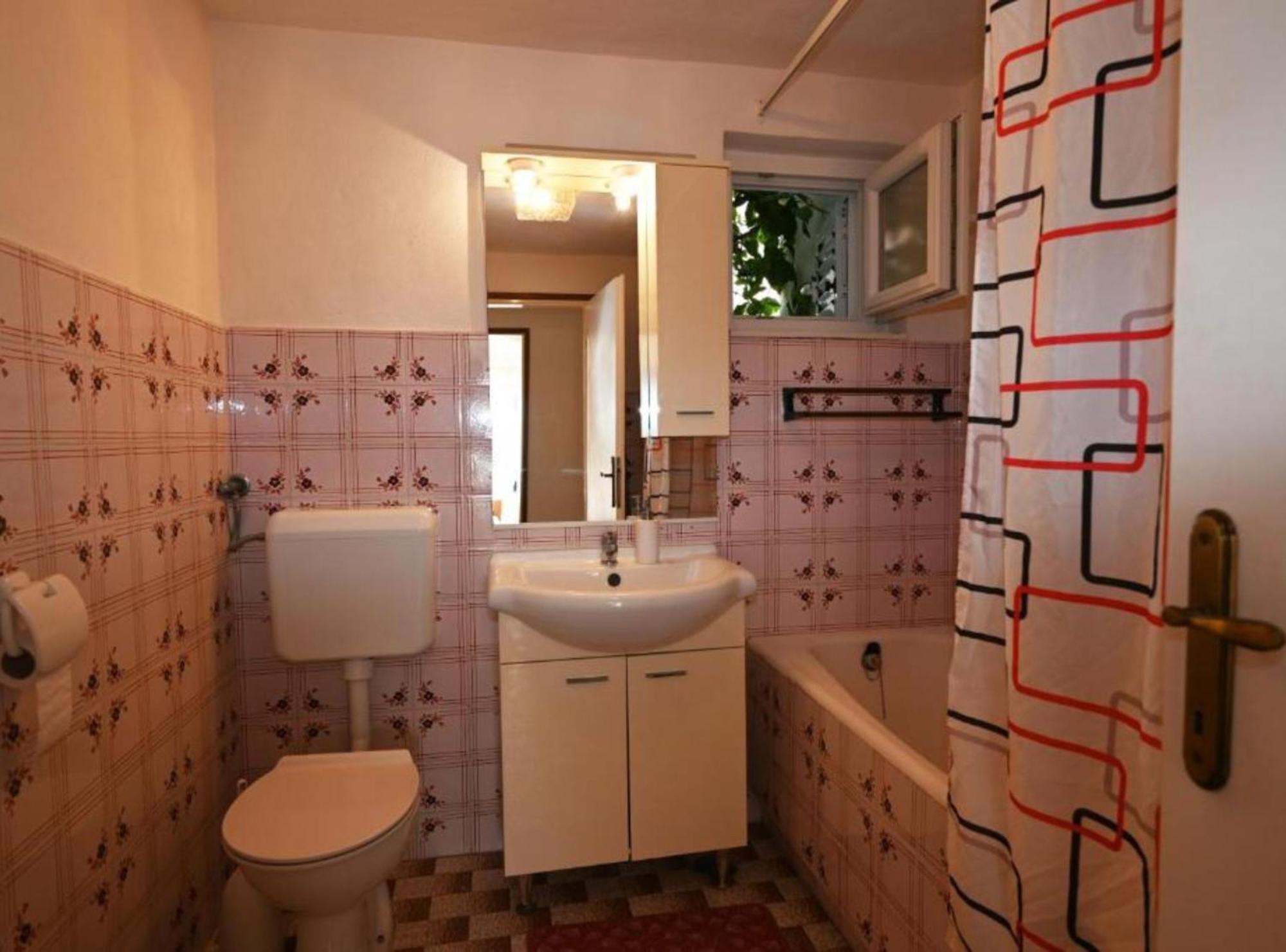 Apartments Mihovilovic - 50 M From Beach Slatine Eksteriør billede